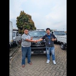 Lucky suzuki tangerang