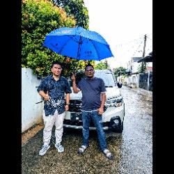 Lucky suzuki tangerang