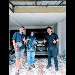 Lucky suzuki tangerang