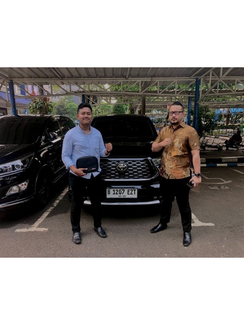 Toyota Zenix Q Hybrid