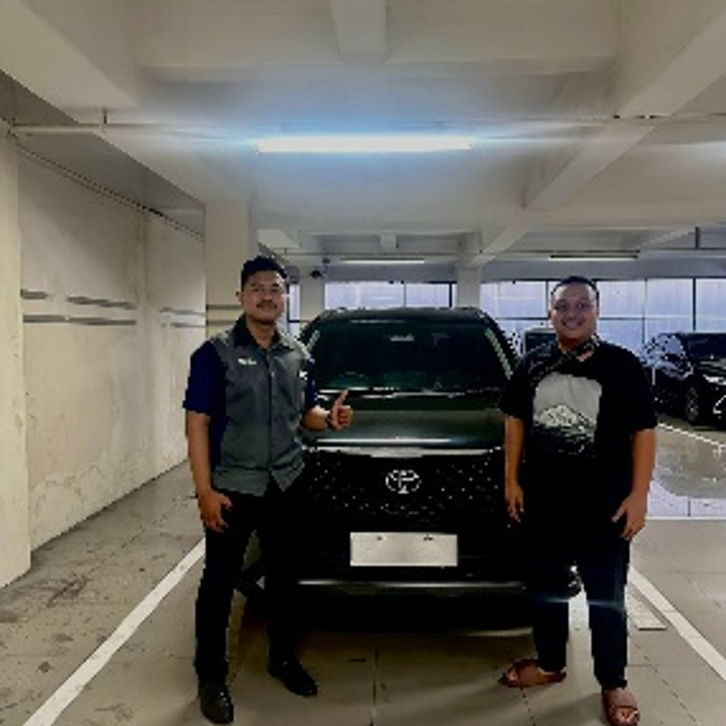 Toyota Veloz Q CVT TSS