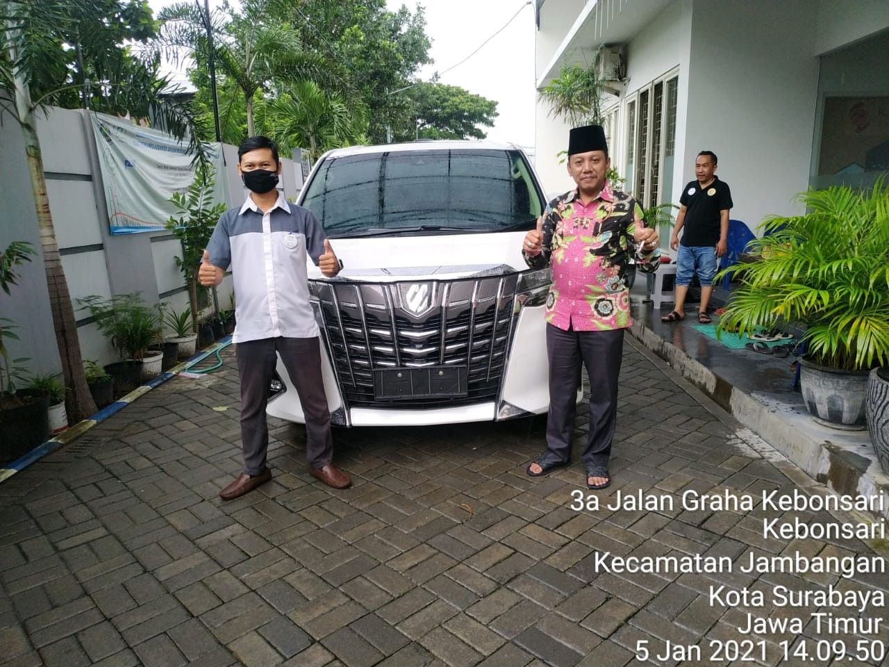 Delivery Toyota Alphard
