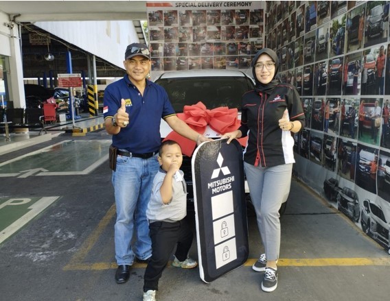 Serah Terima Unit Mitsubishi Xpande