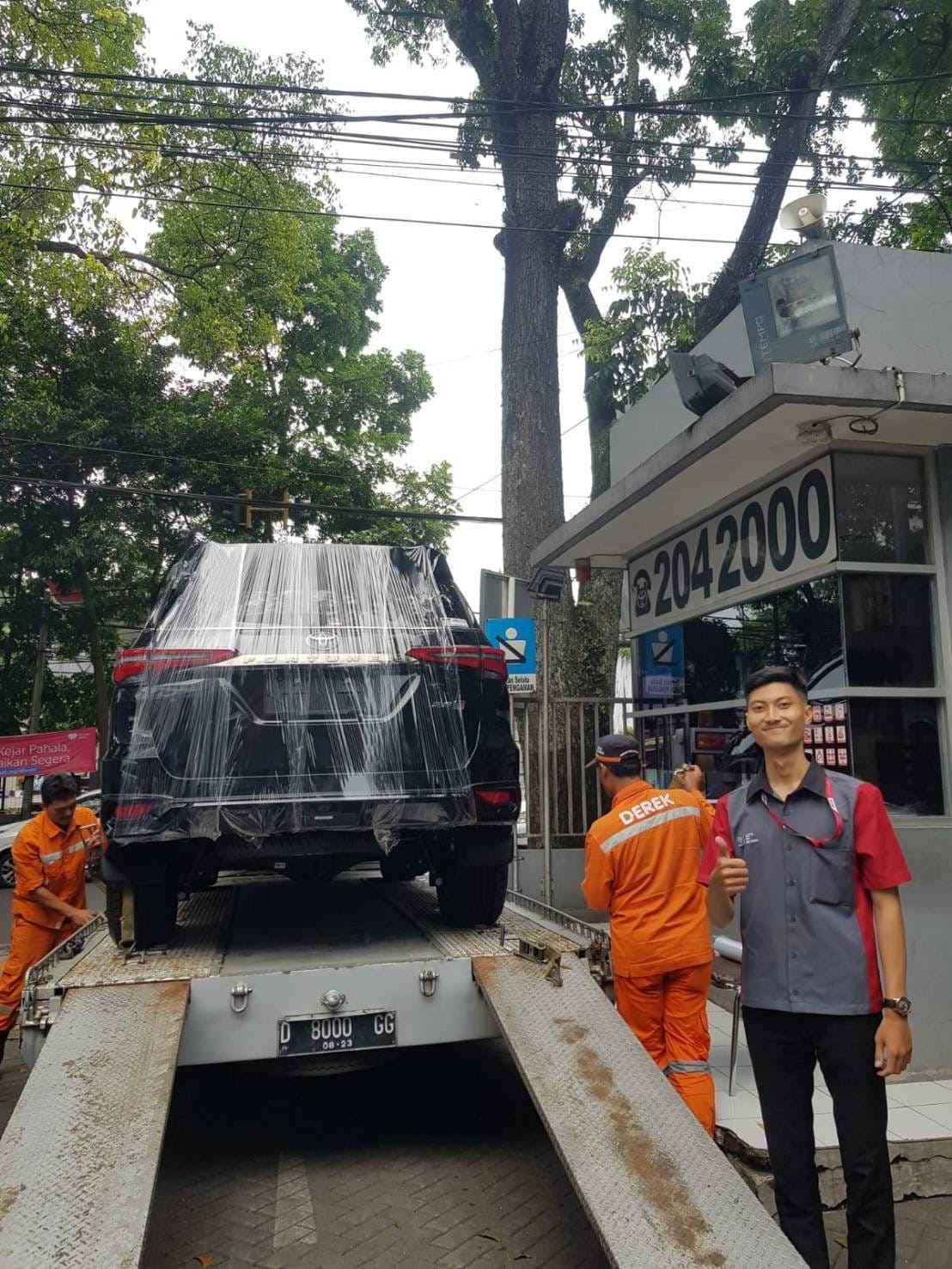 Delivery Toyota Fortuner GR 4×4