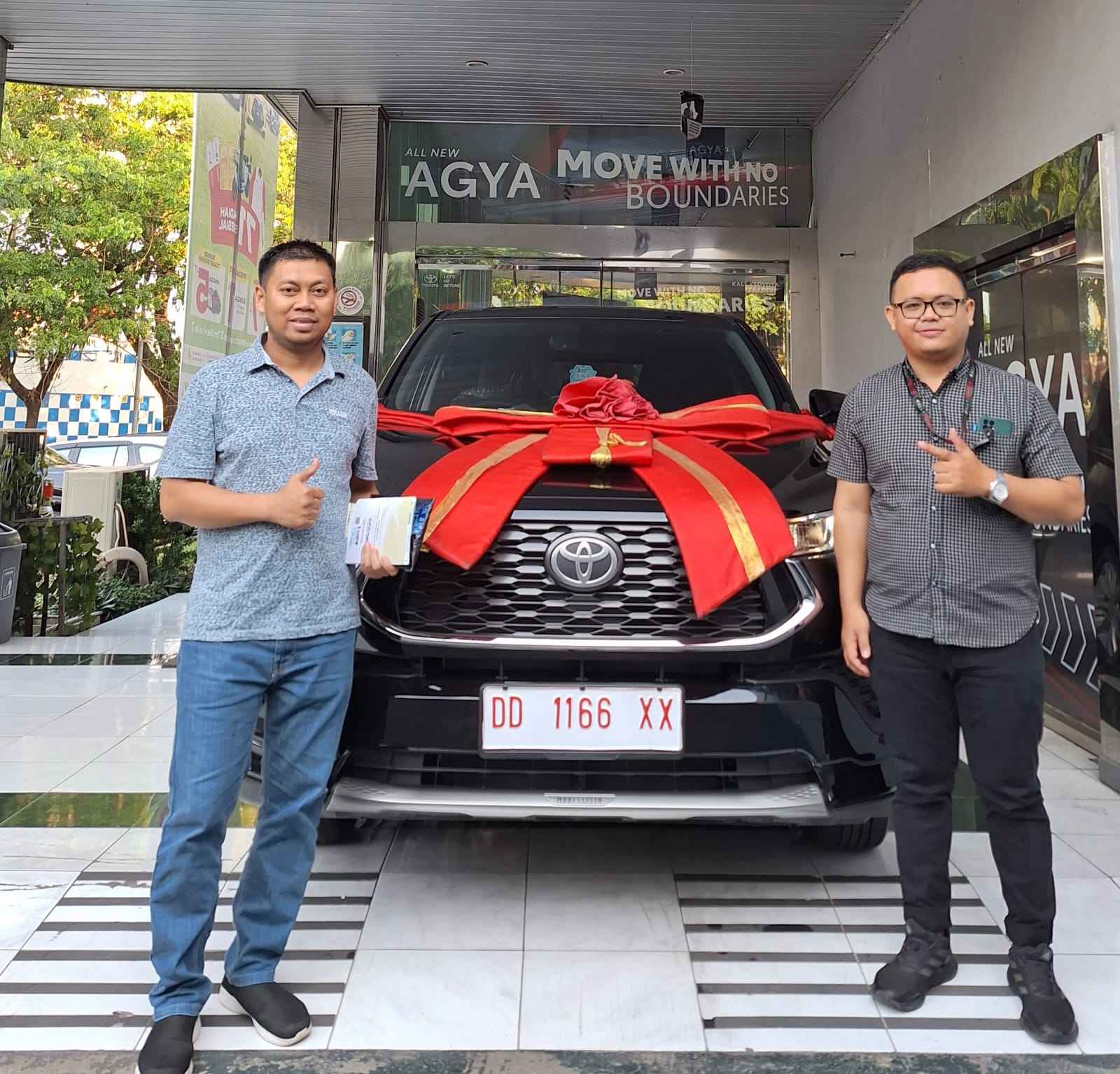 Delivery Unit Toyota Innova zenix
