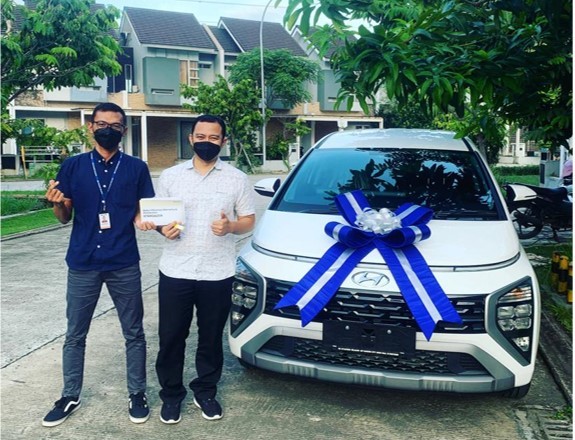 Delivery Hyundai Stargazer Prime