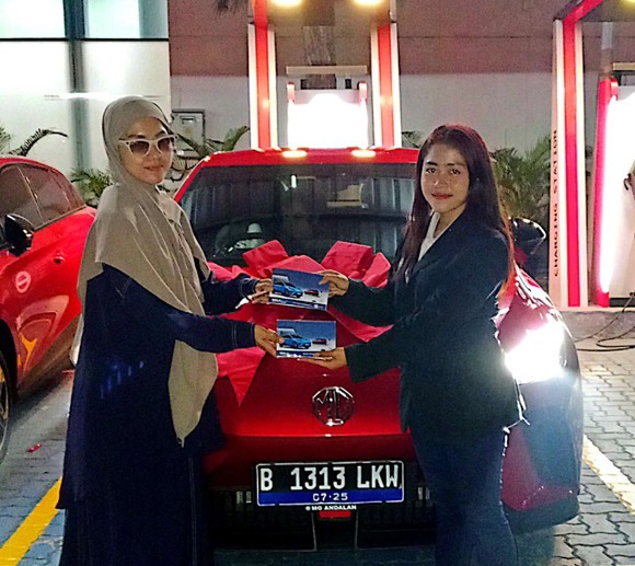 Serah Terima Unit MG