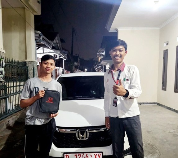 Serah Terima Unit Honda Brio