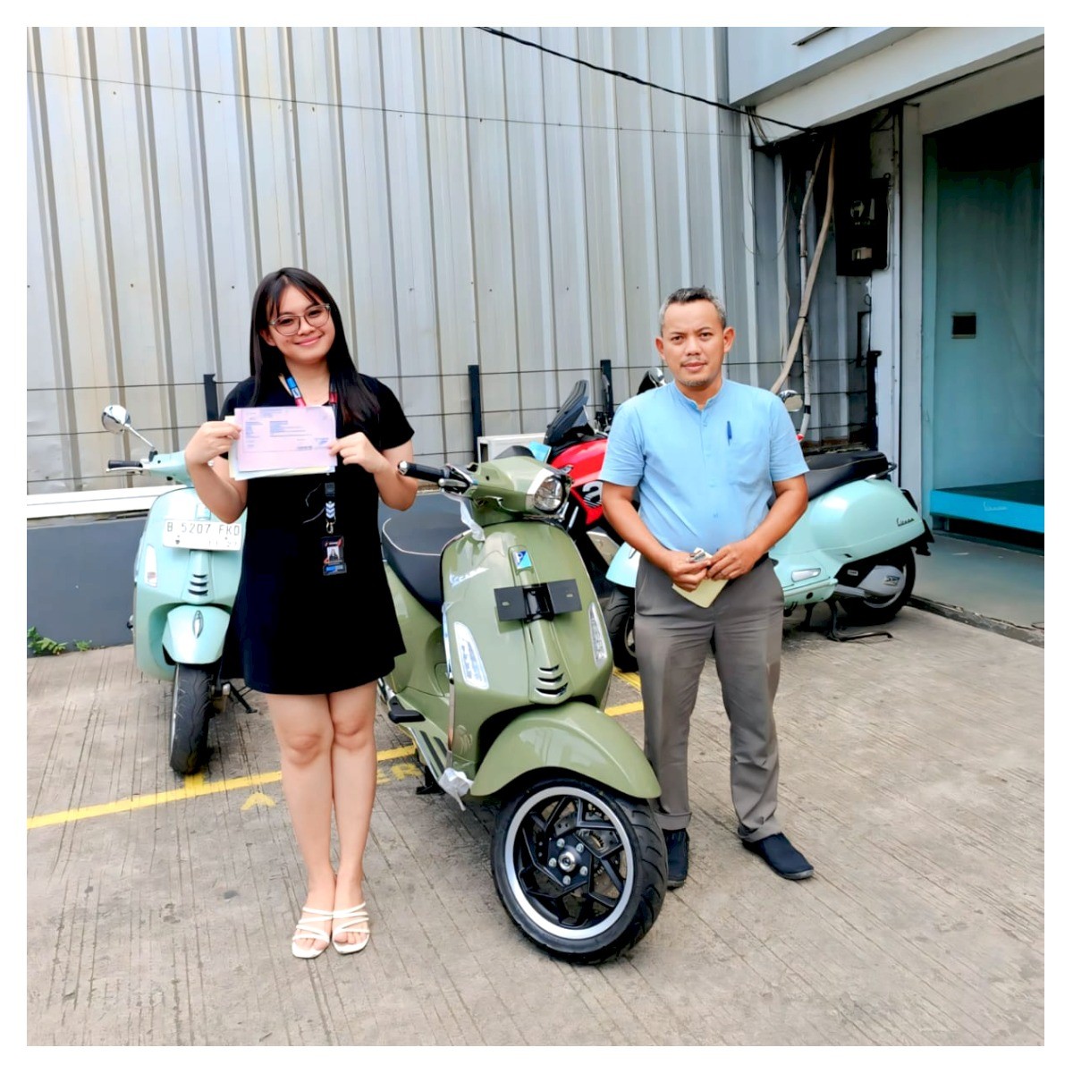 Serah Terima Unit Vespa