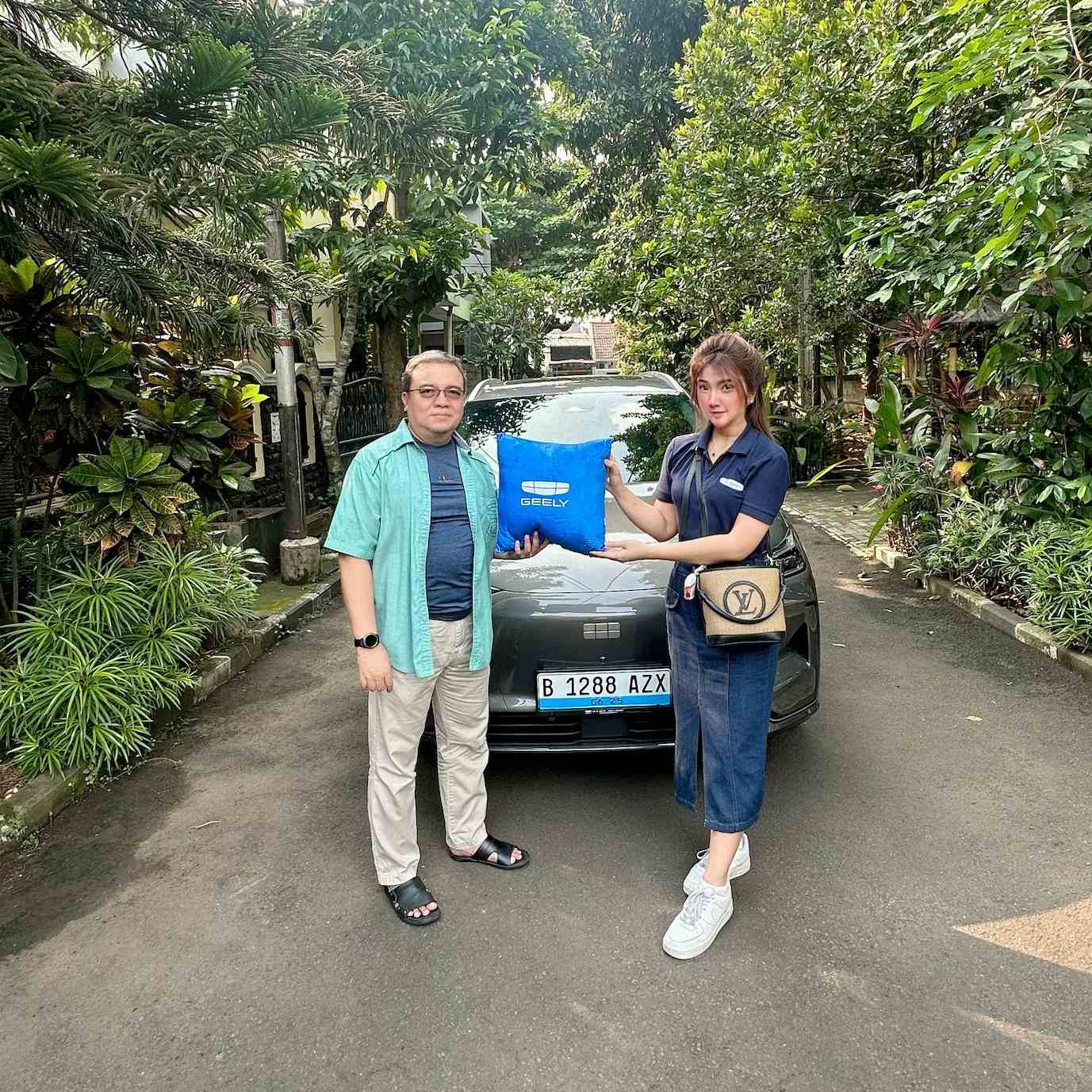 Delivery 1 unit GEELY EX5 max