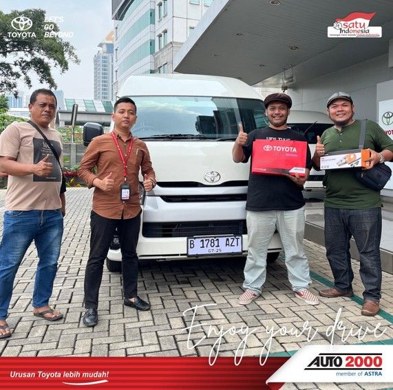 Delivery Toyota Hiace