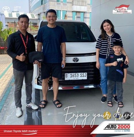 Delivery Toyota Voxy