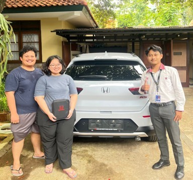 Delivery Honda W-rv RS