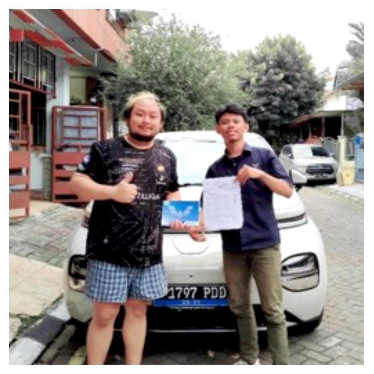 Penyerahan Unit Wuling Cloud