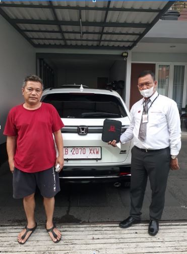 Kirim Honda HRV RS  1.5 TURBO CVT