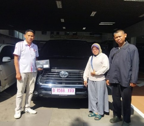 Delivery Toyota Innova G