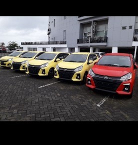 Serah Terima 5 Unit Daihatsu Ayla 