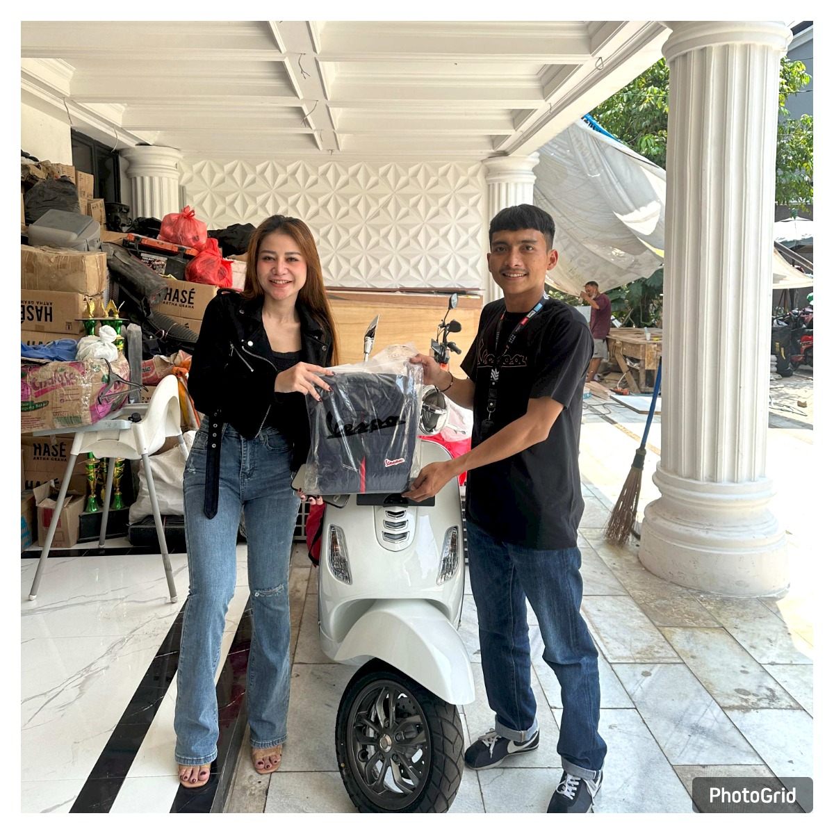 Serah Terima Unit Vespa