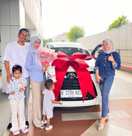 Delivery Mobil Toyota. Proses cepat