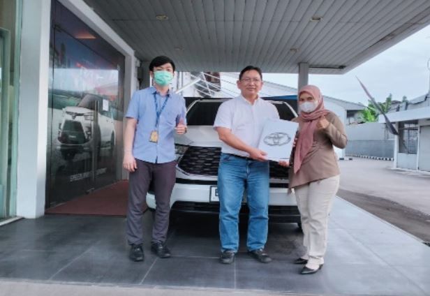 Kirim Unit Toyota Zenix G CVT