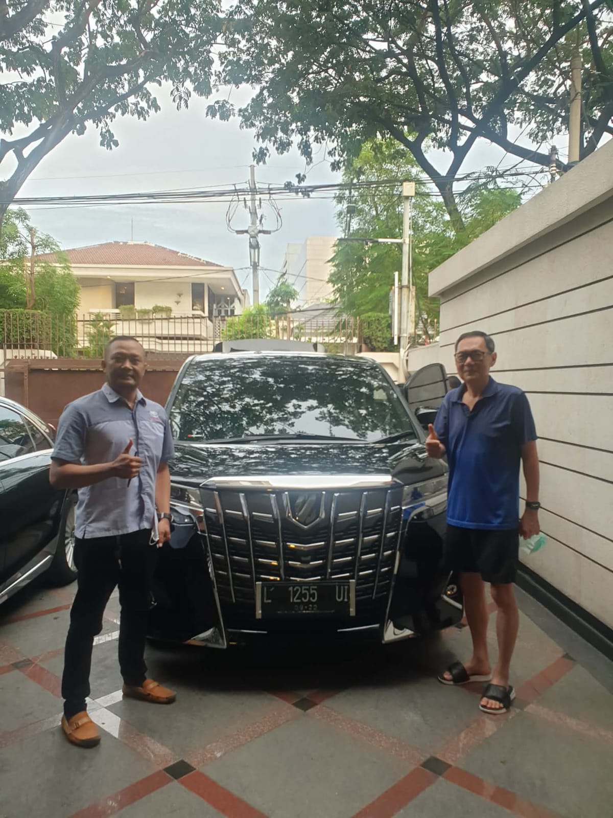 Serah terima unit toyota Alphard