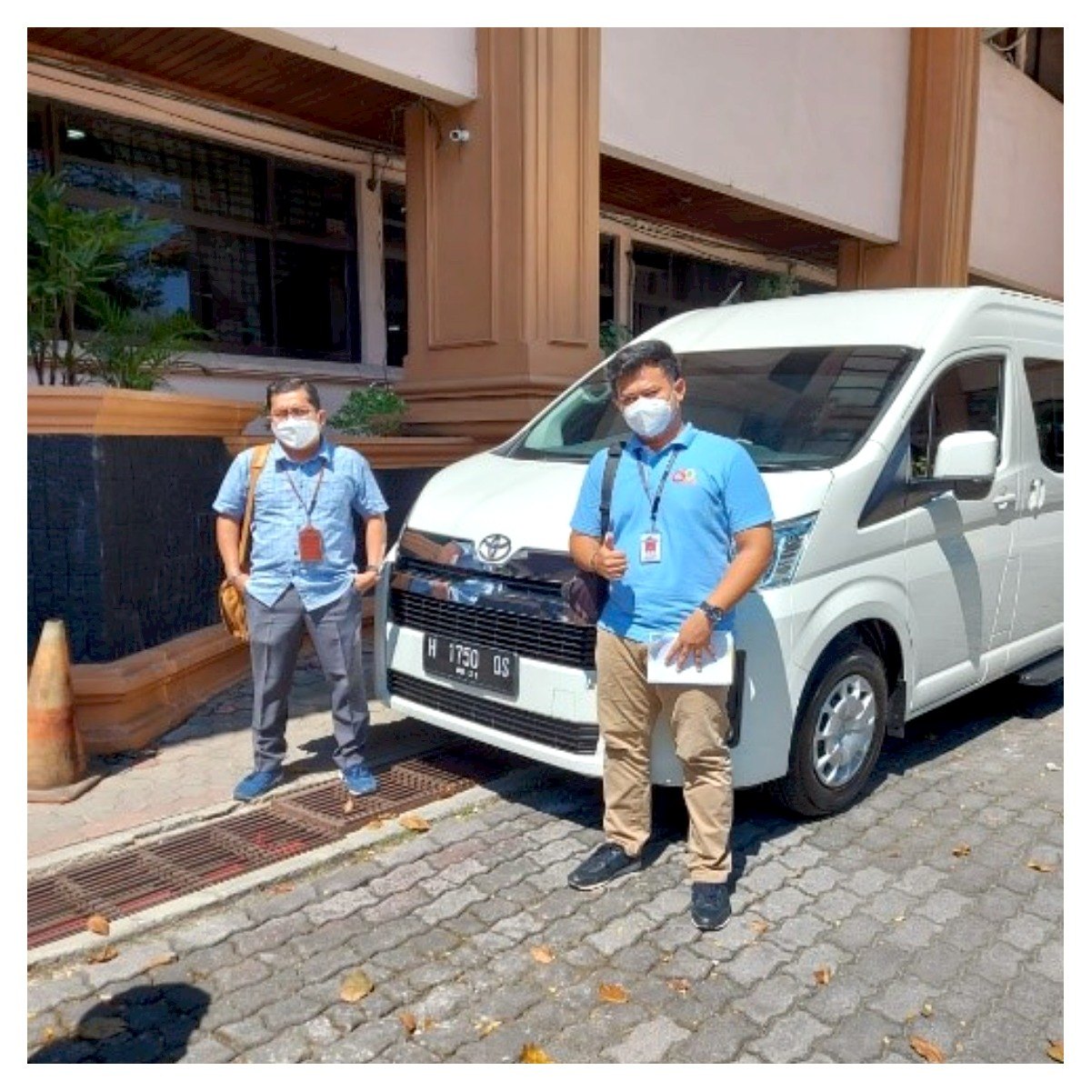 Serah Terima Unit Toyota  Hiace Pre