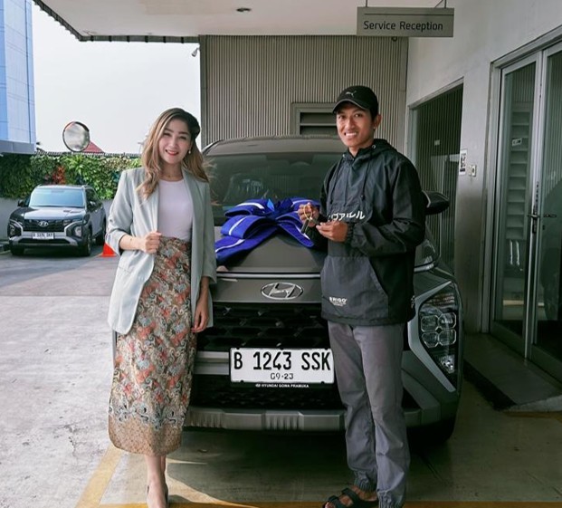 Delivery Hyundai Stargazer