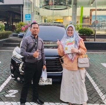 Serah Terima Unit Toyota Innova Reb