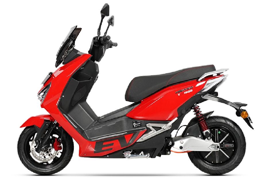 United TX1800 Milano Red