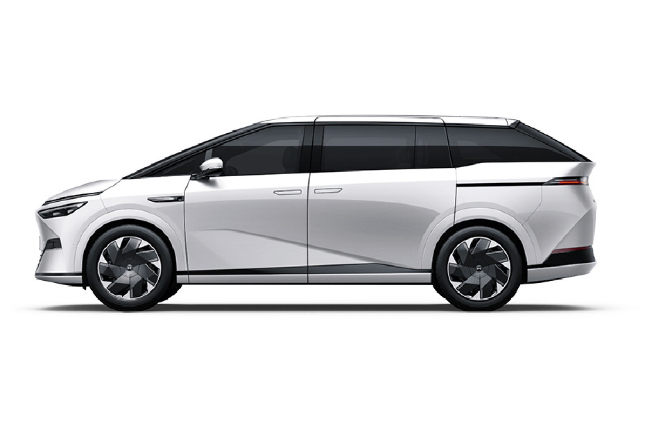 XPENG X9 Nebula White XPENG X9 Nebula White