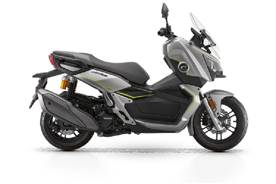 QJ Motor Fort 250 Adventure Space SIlver