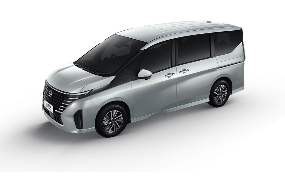 Nissan Serena e-Power Brilliant Silver Nissan Serena e-Power Brilliant Silver