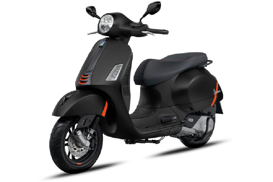 Vespa GTS Super Sport 150 Black Opaco Matt Vespa GTS Super Sport 150 Black Opaco Matt