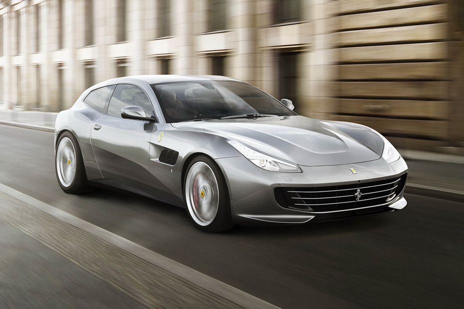 Ferrari GTC4Lusso T Front Cross Side View