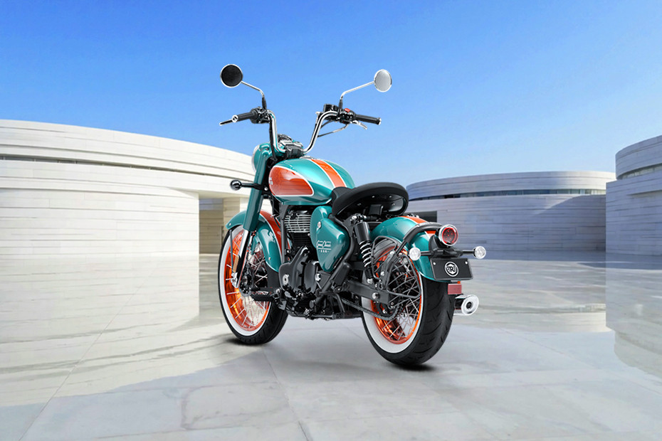 Tampak belakang kanan serong Royal Enfield Goan Classic 350