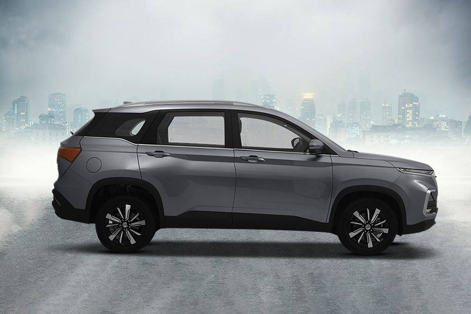 Tampak kanan Wuling Almaz Tampak kanan Wuling Almaz