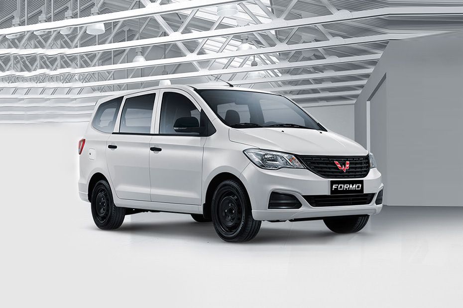 Wuling Formo Front Cross Side View