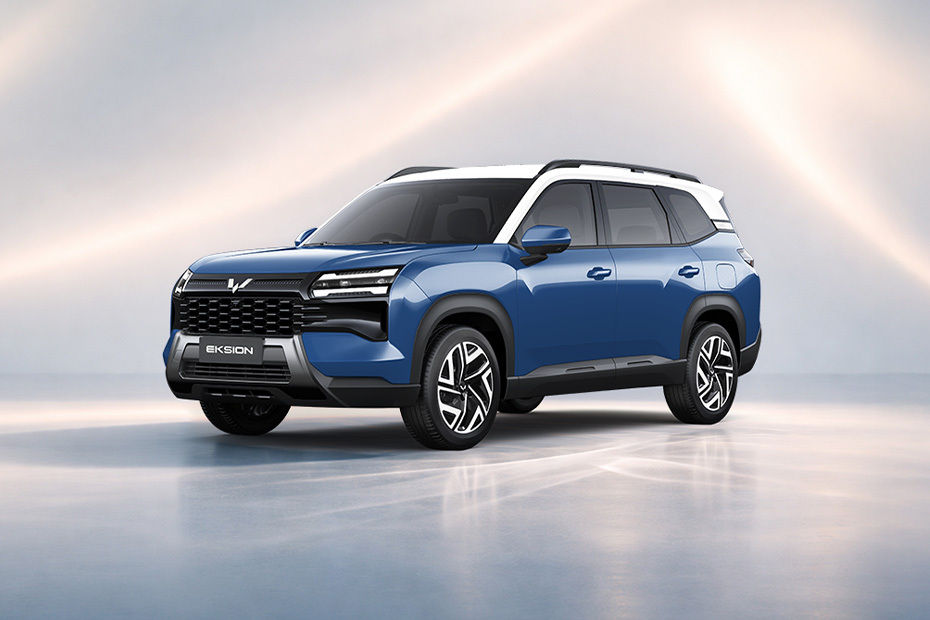 Wuling Eksion Front Side View