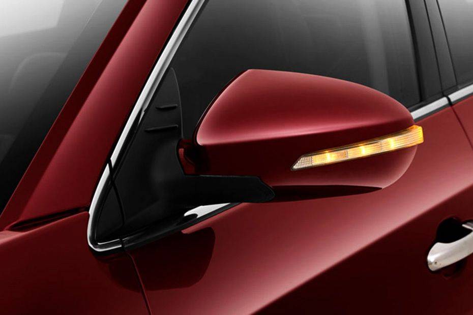 DFSK Glory 580 Drivers Side Mirror Front Angle DFSK Glory 580 Drivers Side Mirror Front Angle
