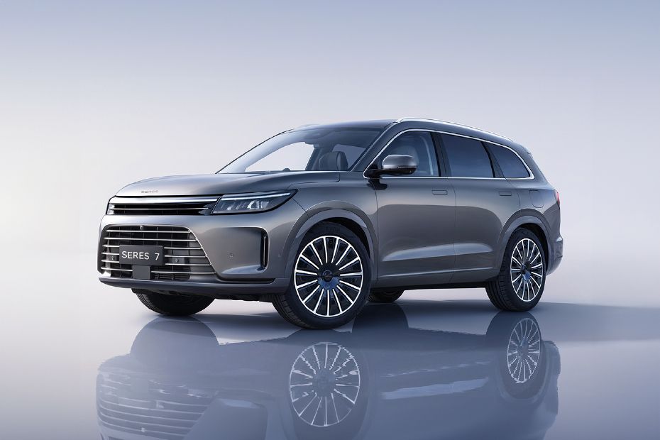 Mobil DFSK Seres 7 1.5T 2026 di Indonesia