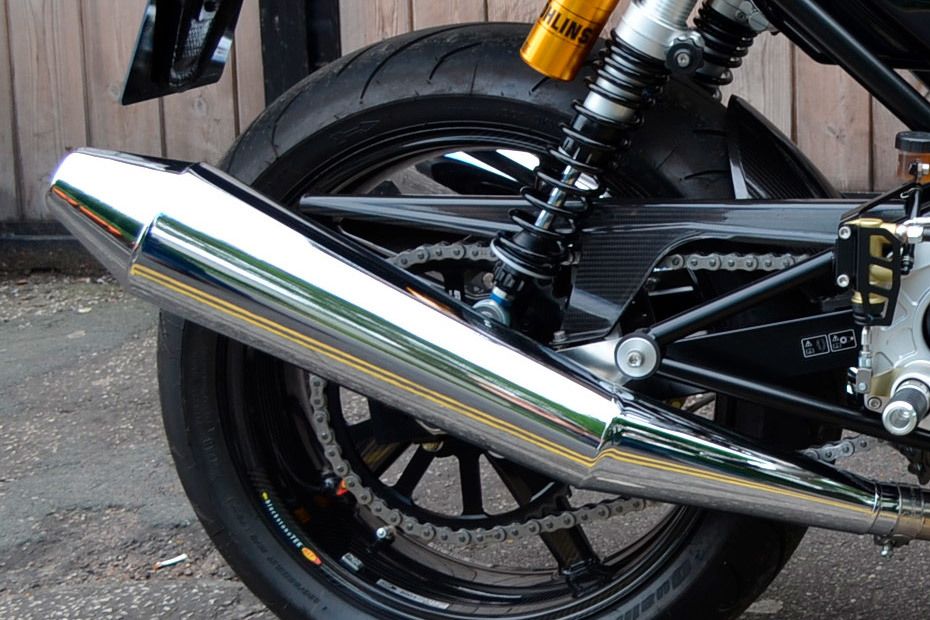 Norton Commando 961 Exhaust View