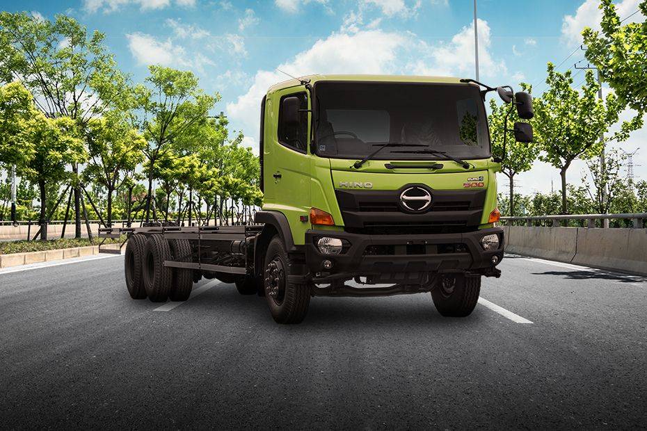 Hino Ranger Cargo FLE Tampak Depan Bawah