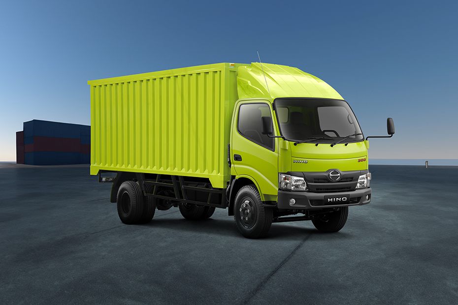 Truk Hino 300 Series 136 HDL 6x2 2026 di Indonesia