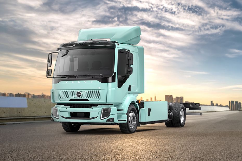 Volvo FL D8K 250 HP 2026 Indonesia