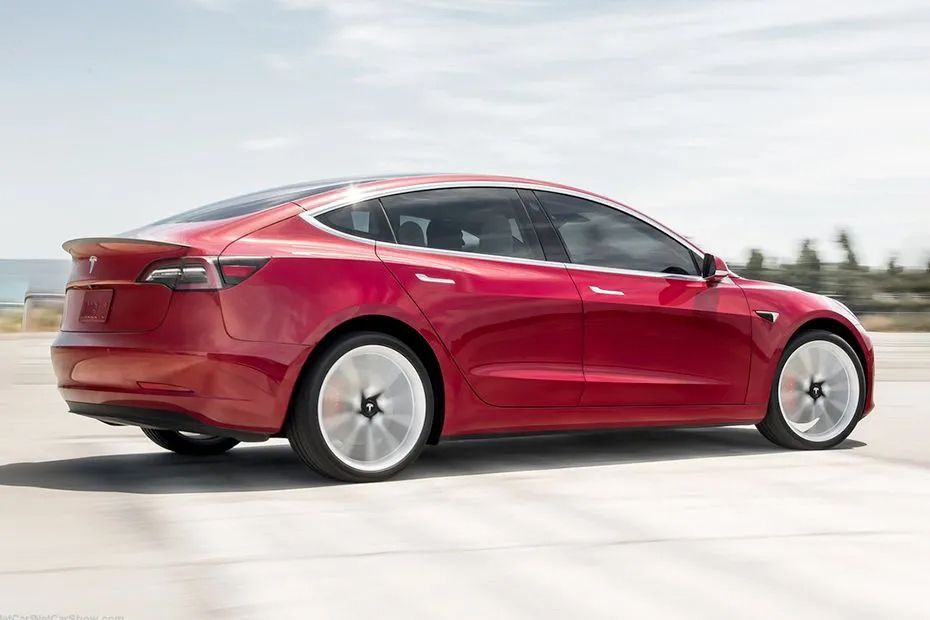 Tesla Model 3 2024 Colors, Pick from 5 color options Oto