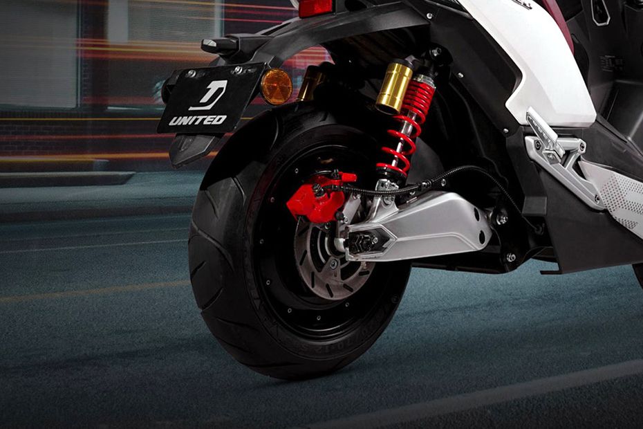 ban belakang United TX3000