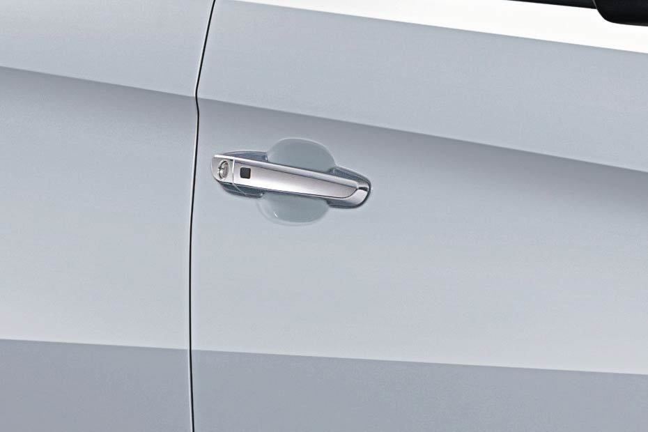 handle pintu Creta (2015-2020) handle pintu Creta (2015-2020)