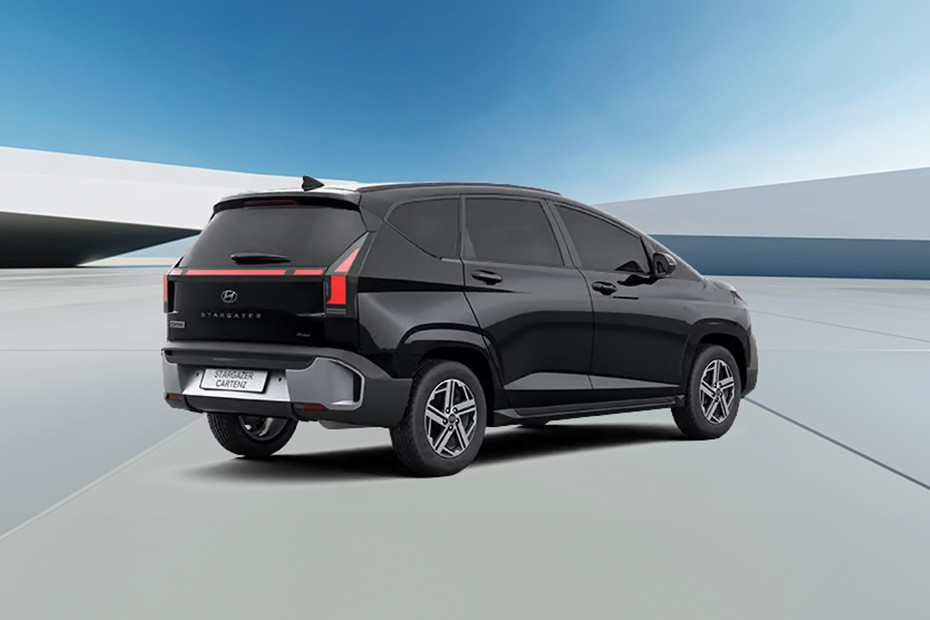 Hyundai Stargazer Cartenz Rear Angle View Hyundai Stargazer Cartenz Rear Angle View