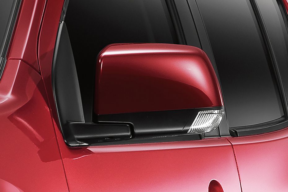 Isuzu MuX Drivers Side Mirror Front Angle Isuzu MuX Drivers Side Mirror Front Angle