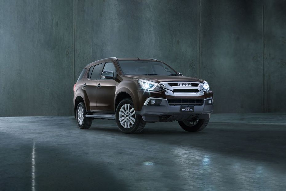 Isuzu MuX Front Medium View Isuzu MuX Front Medium View